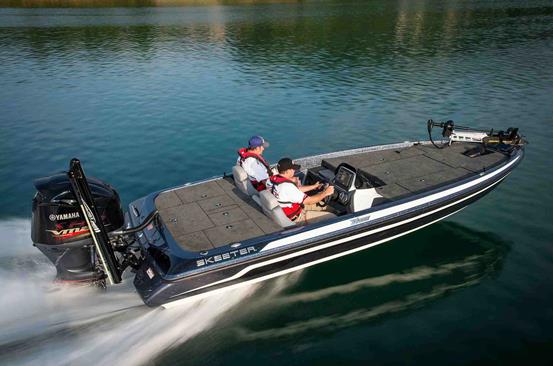 Lowrance signs exclusive partnership with Skeeter Performance