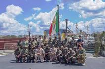 http://i1.cmail20.com/ei/r/B0/417/CF7/csimport/MembersoftheTanzanianNavytrainwithOperation.103241.jpg